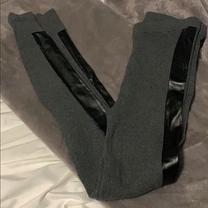 VS leggings with black detail